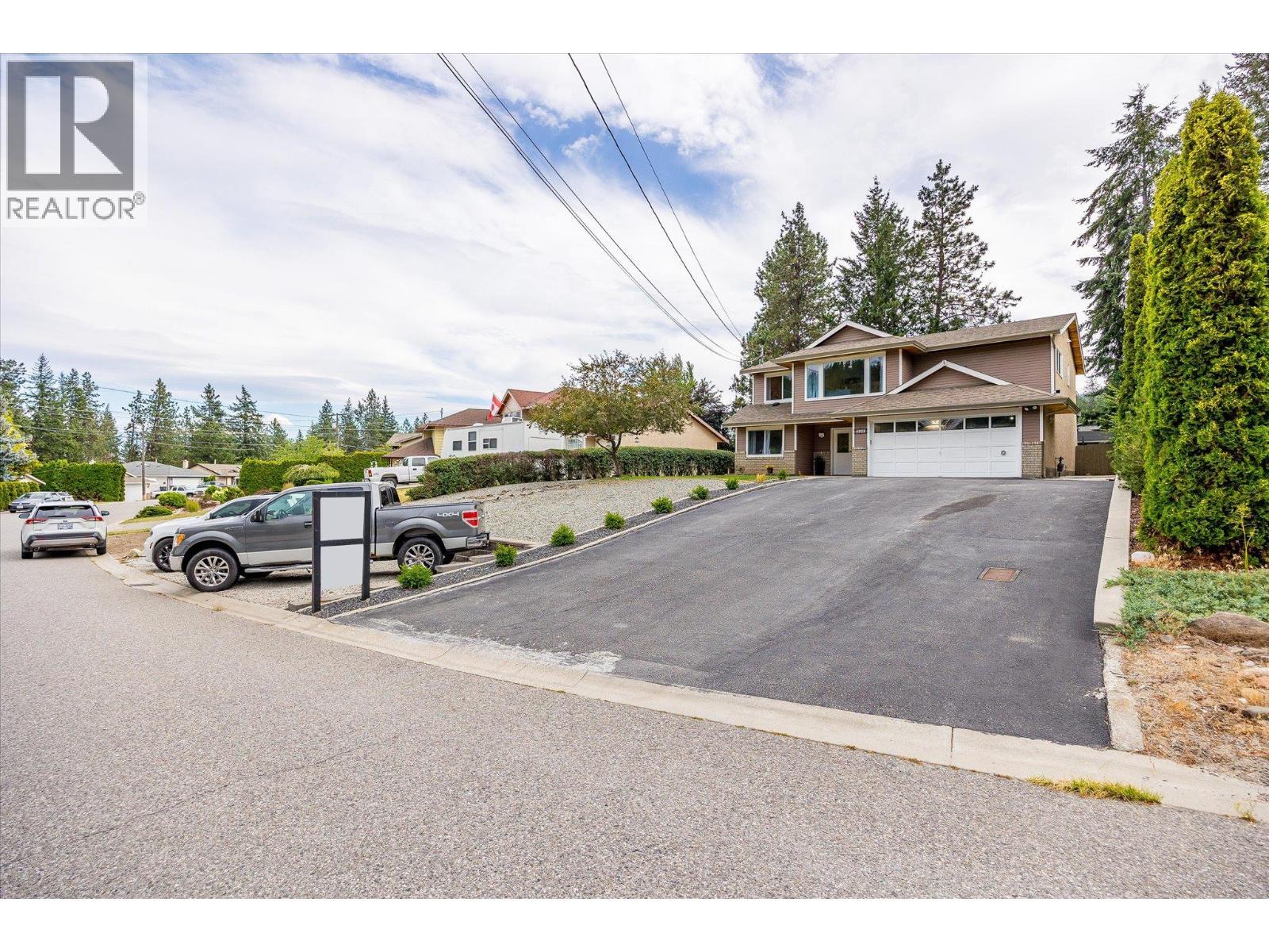 3140 Coventry Crescent. West Kelowna, British Columbia