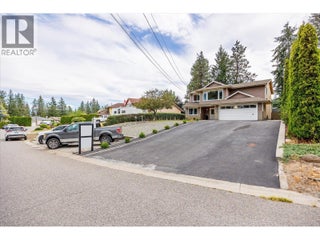 3140 Coventry Crescent. West Kelowna, British Columbia