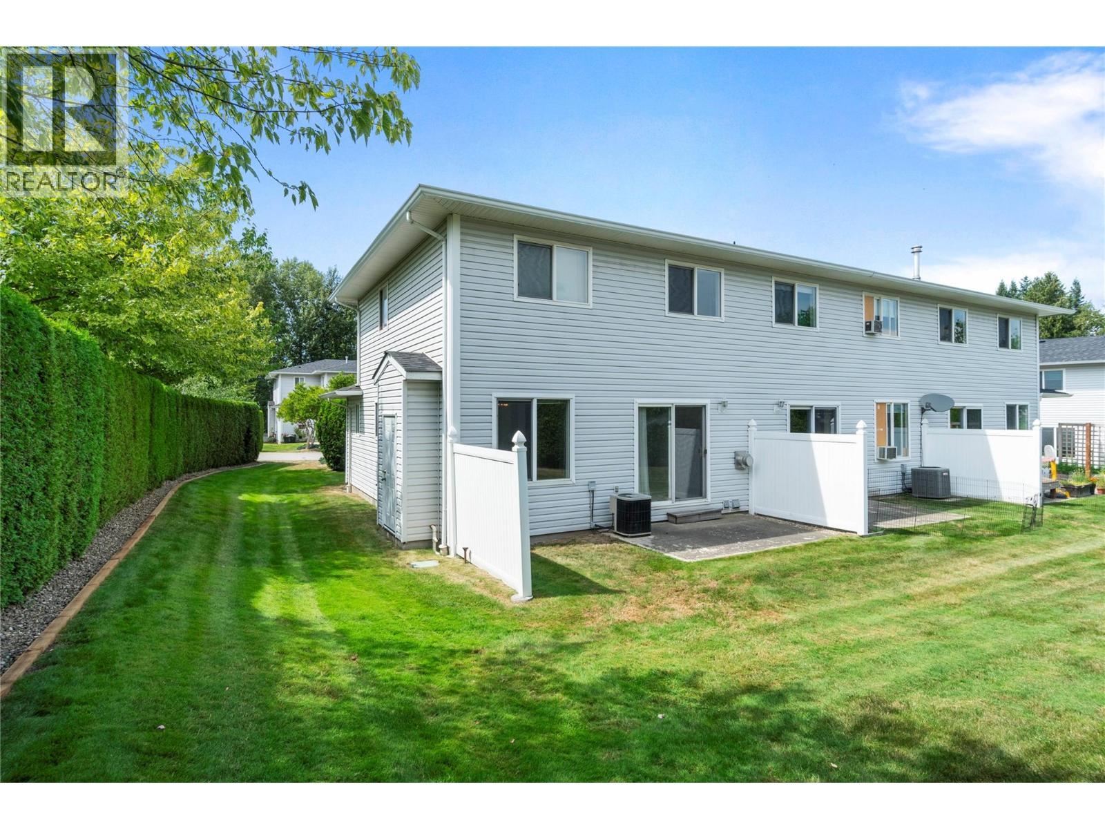 2951 11 Avenue Ne Unit# 5. Salmon Arm, British Columbia