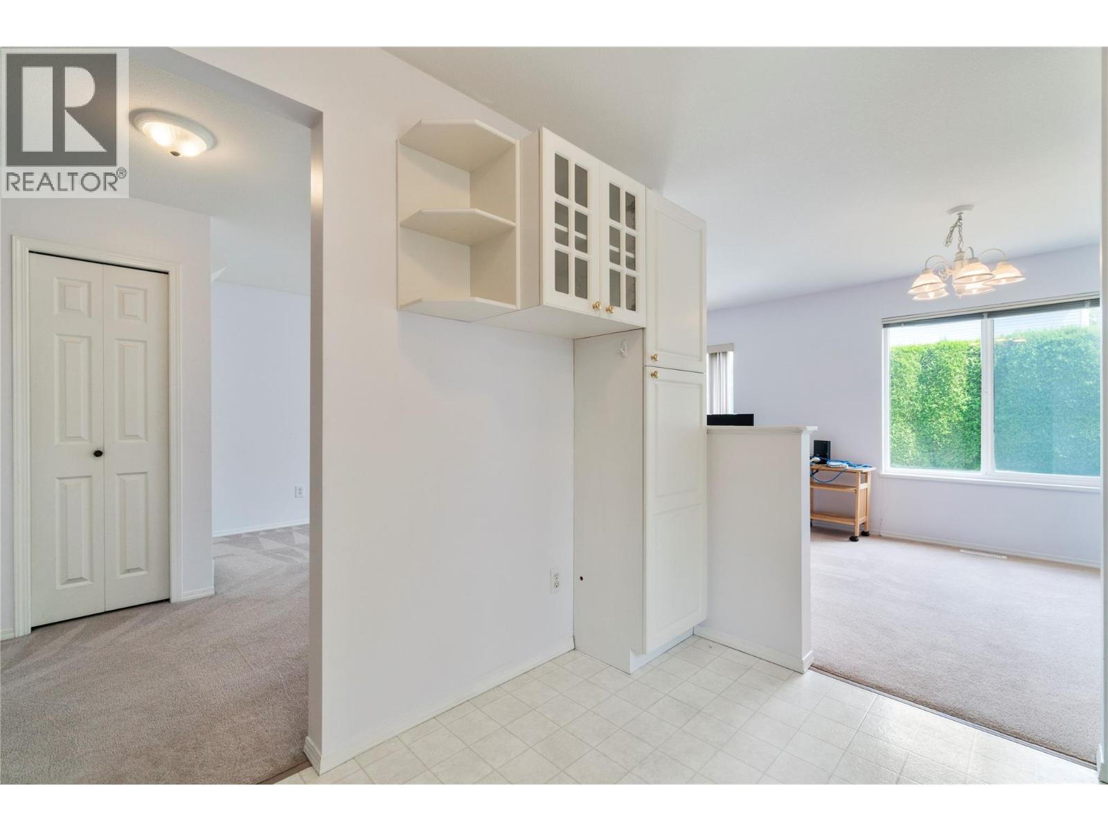 2951 11 Avenue Ne Unit# 5. Salmon Arm, British Columbia