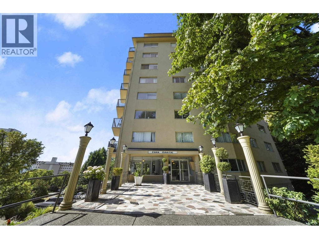 605 1930 Marine Drive, West Vancouver