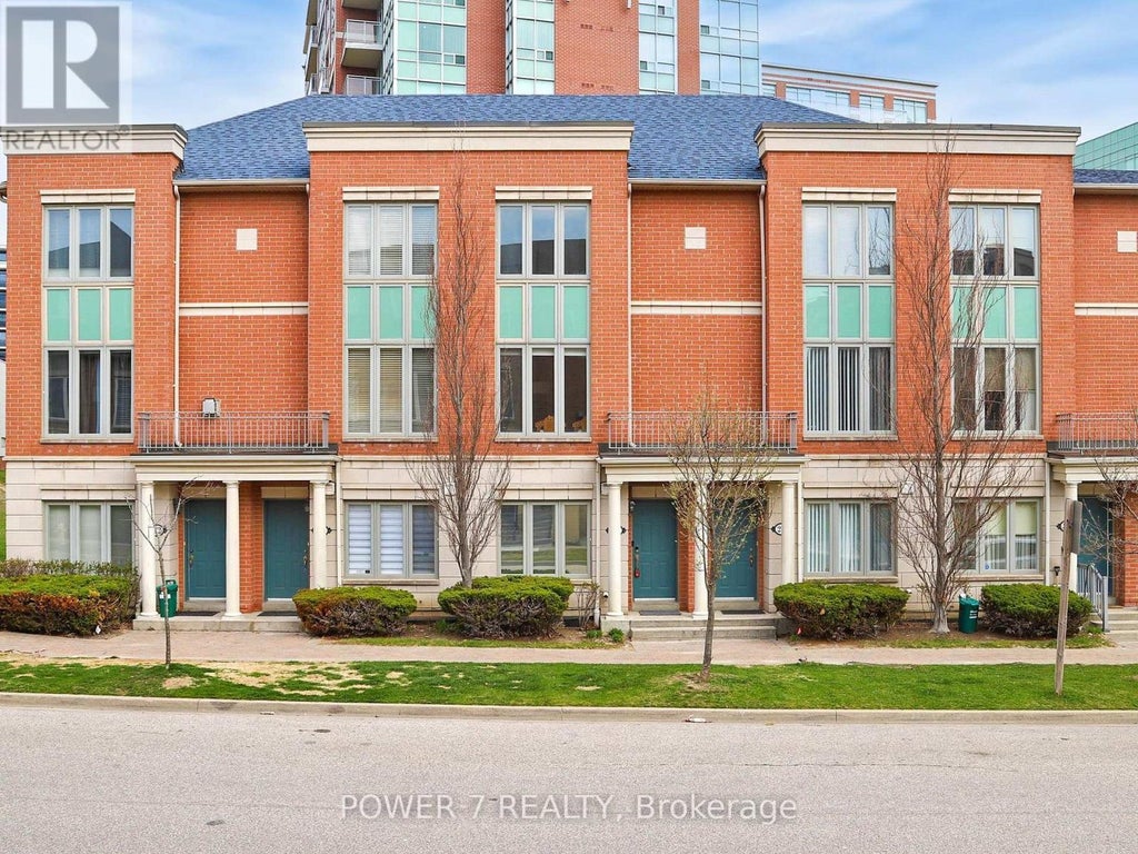 26 Suncrest Boulevard, Markham (commerce Valley)