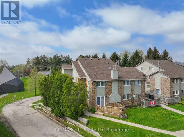 8 - 19 Wren Court, Tillsonburg