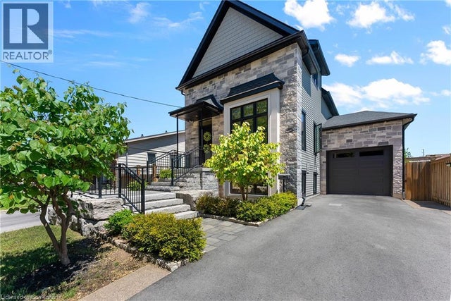 8 Stanmary Drive, St. Catharines