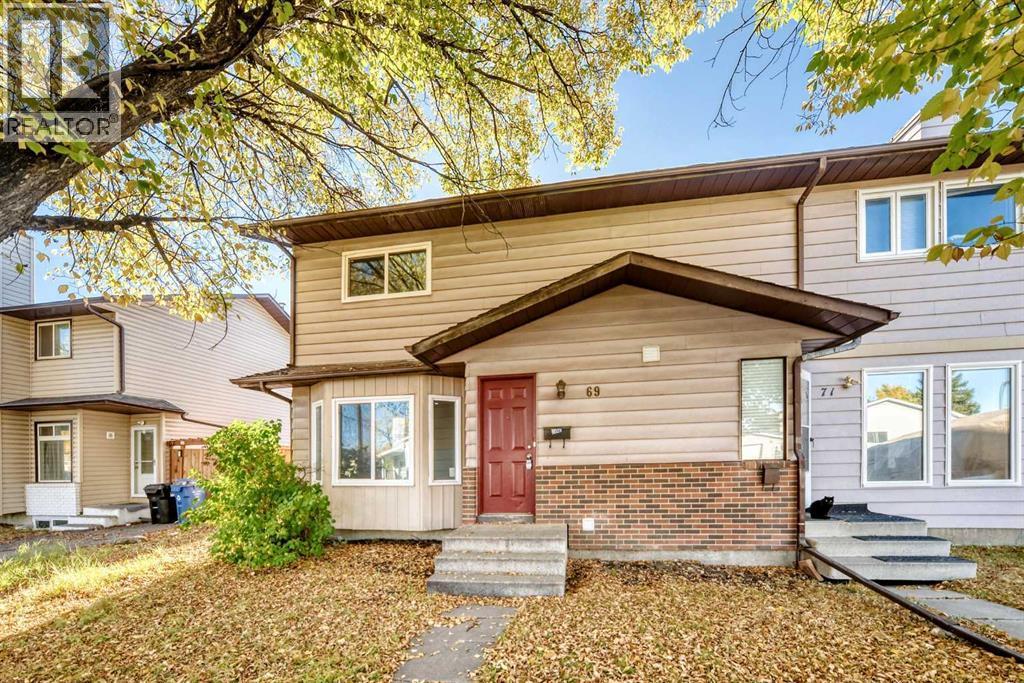 69 Castleglen Road Ne, Calgary