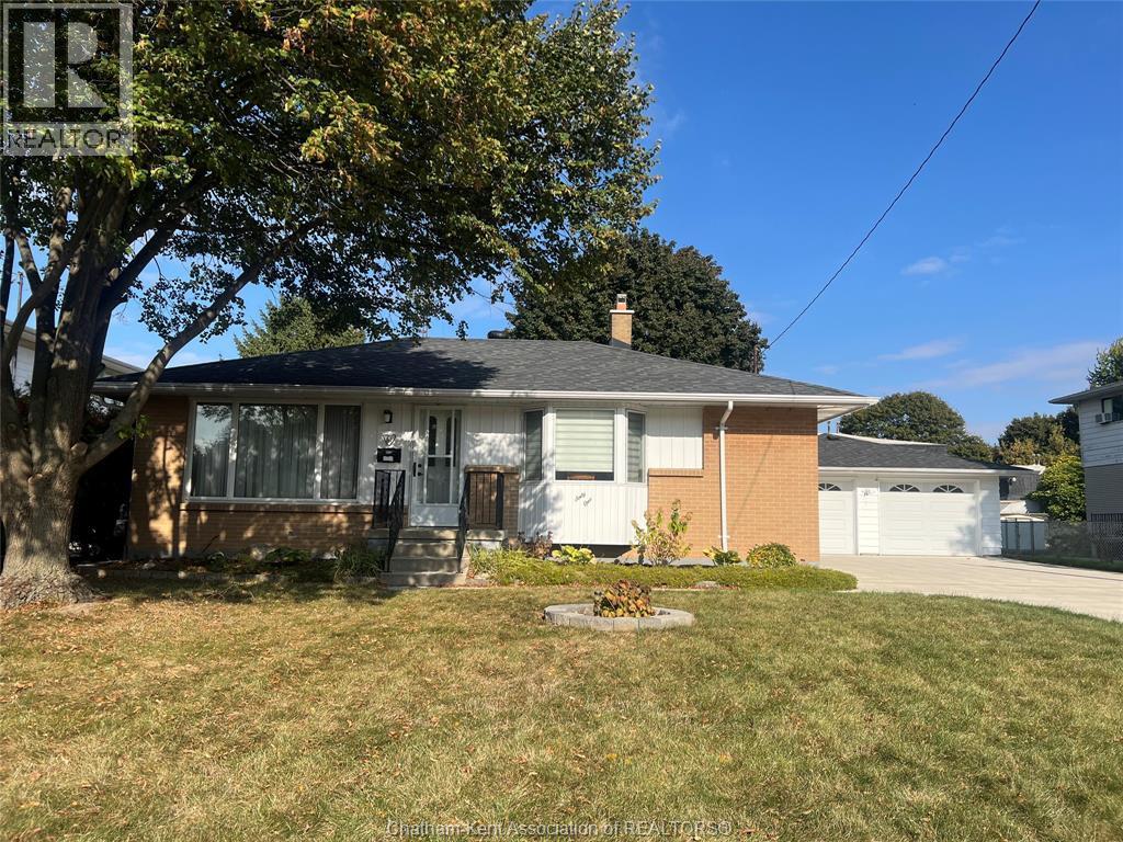 61 Semenyn Avenue, Chatham