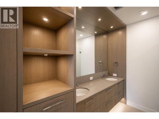 3389 Lakeshore Road Unit# 312 Lot# 35. Kelowna, British Columbia