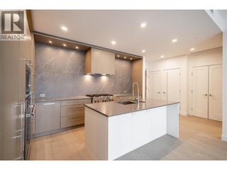 3389 Lakeshore Road Unit# 312 Lot# 35. Kelowna, British Columbia