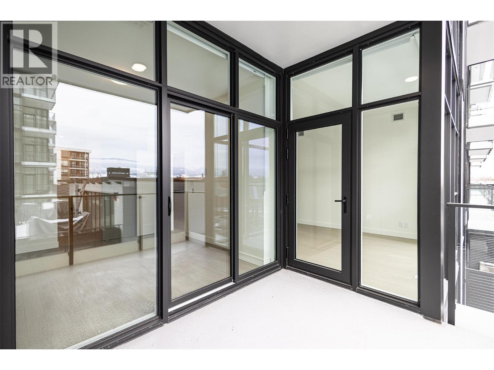 3389 Lakeshore Road Unit# 312 Lot# 35. Kelowna, British Columbia