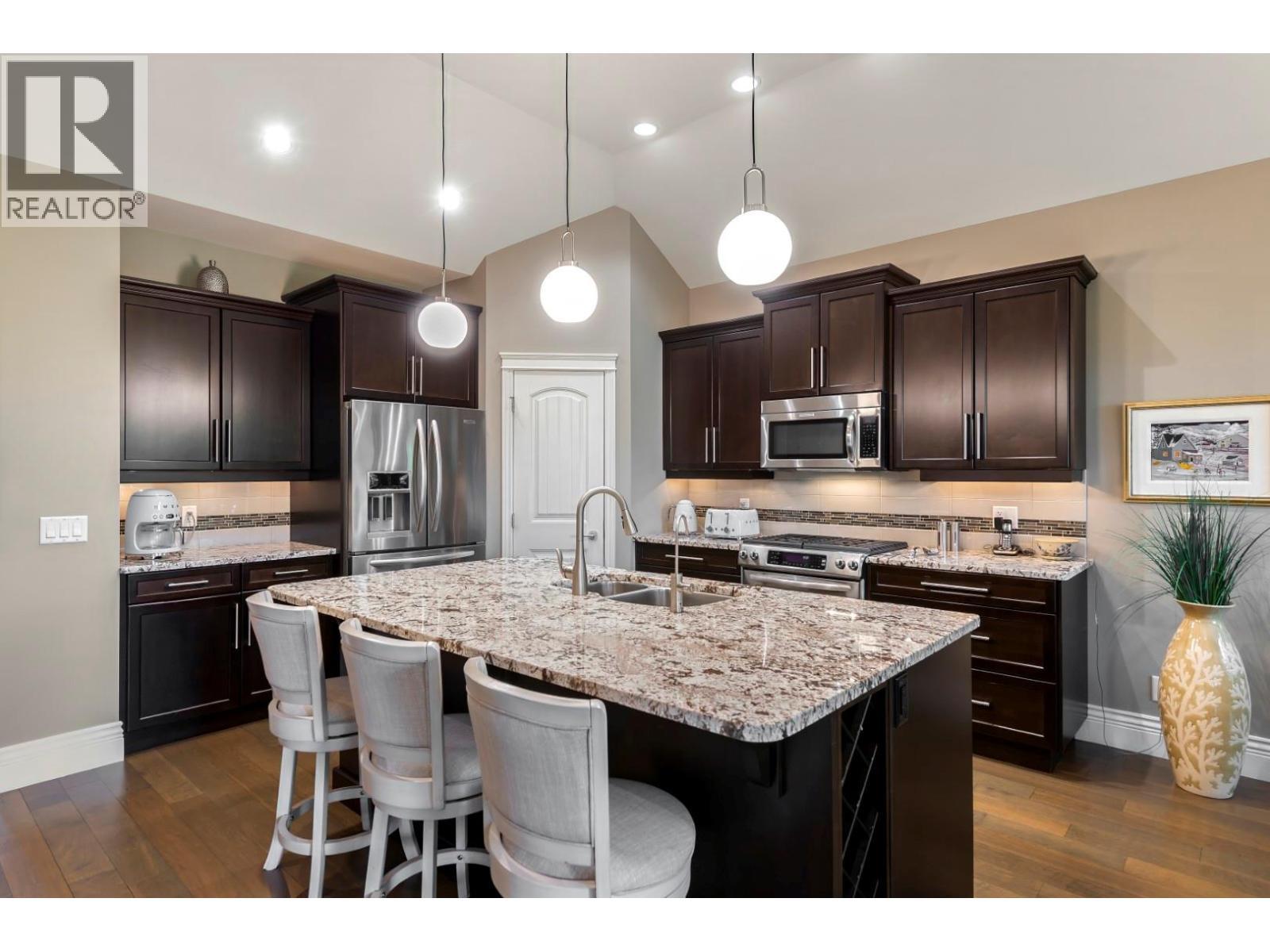 4346 Gallagher's Fairway S. Kelowna, British Columbia