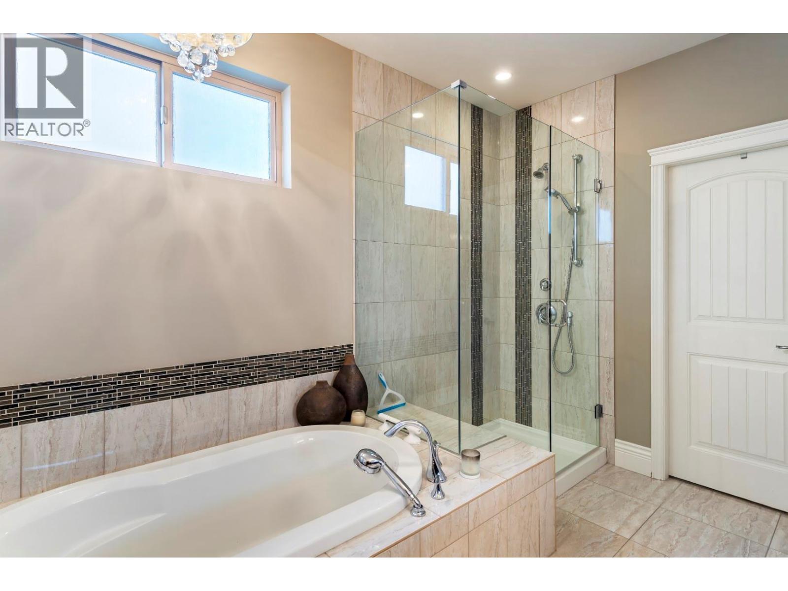 4346 Gallagher's Fairway S. Kelowna, British Columbia