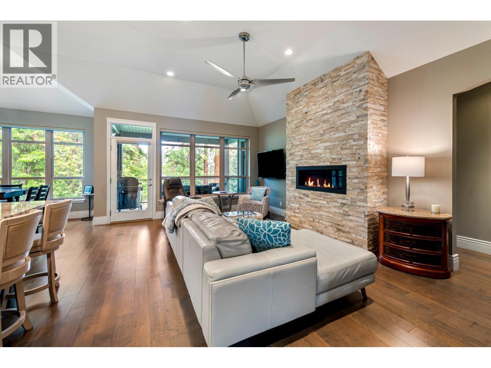 4346 Gallagher's Fairway S. Kelowna, British Columbia