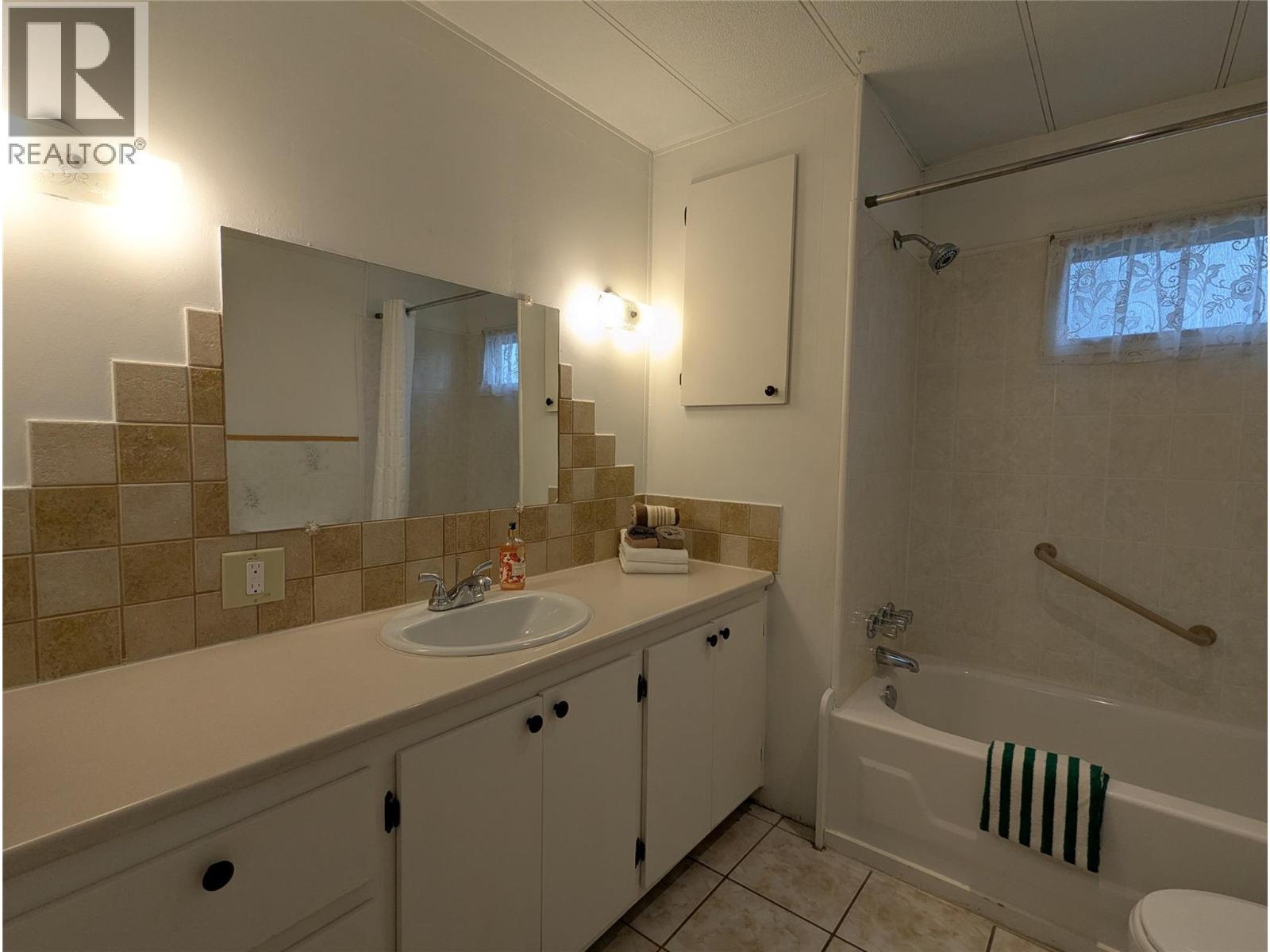 3535 Casorso Road Unit# 40. Kelowna, British Columbia