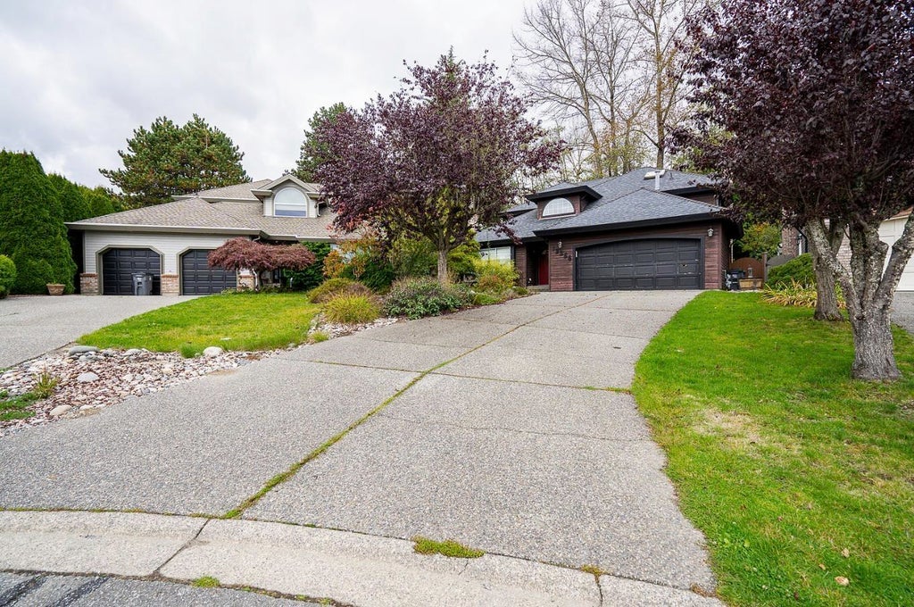 12356 56 Avenue, Surrey