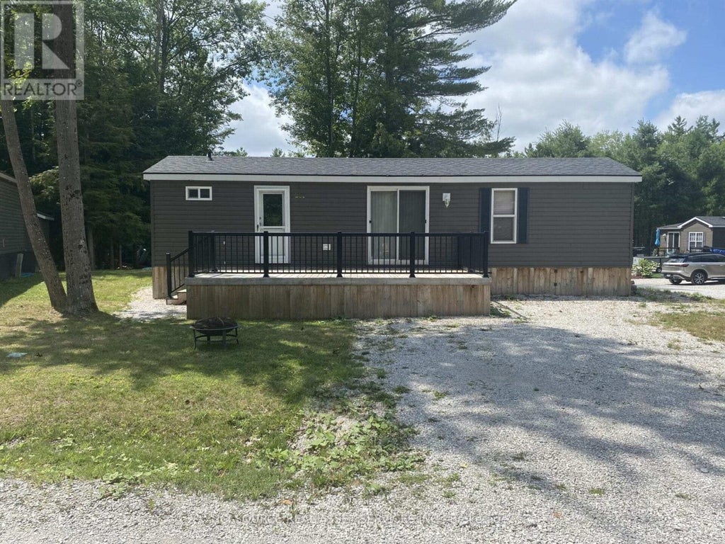 Smr201 - 1082 Shamrock Marina Road, Gravenhurst (morrison)