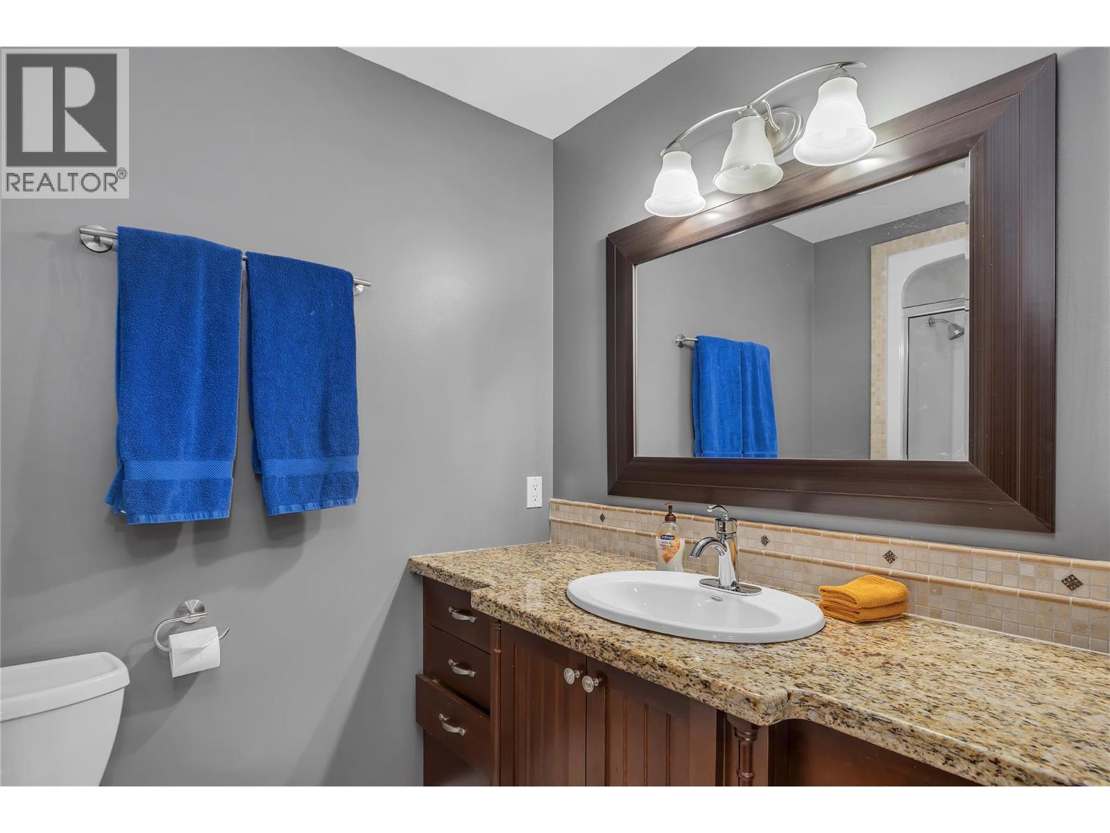 5045 Snowbird Way Unit# 5. Big White, British Columbia