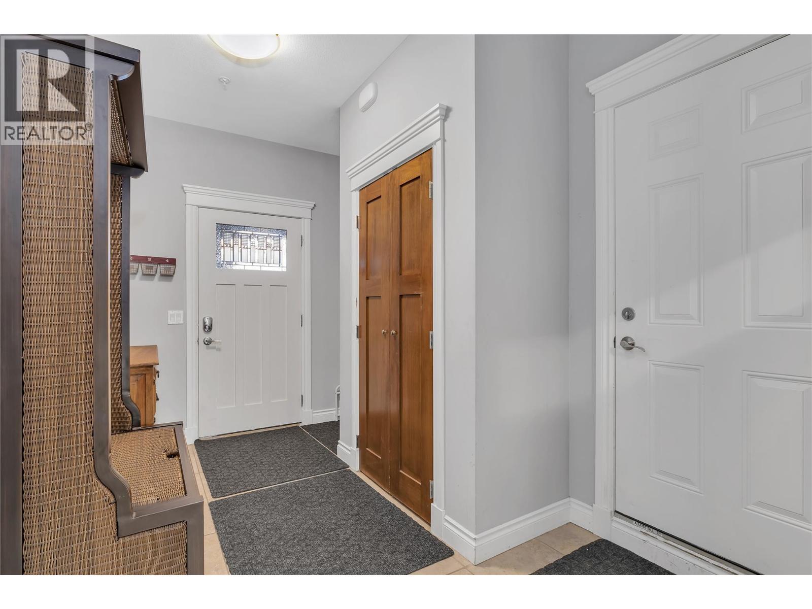 5045 Snowbird Way Unit# 5. Big White, British Columbia