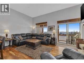 5045 Snowbird Way Unit# 5. Big White, British Columbia