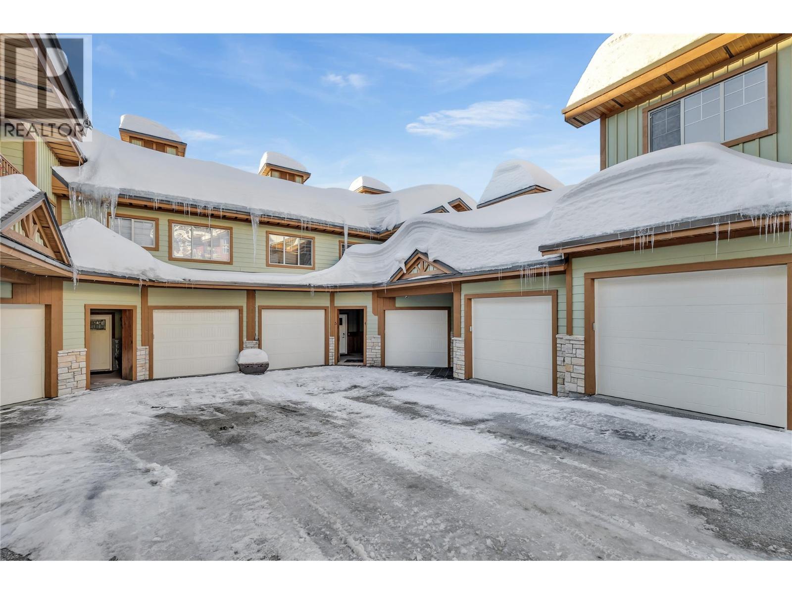 5045 Snowbird Way Unit# 5. Big White, British Columbia