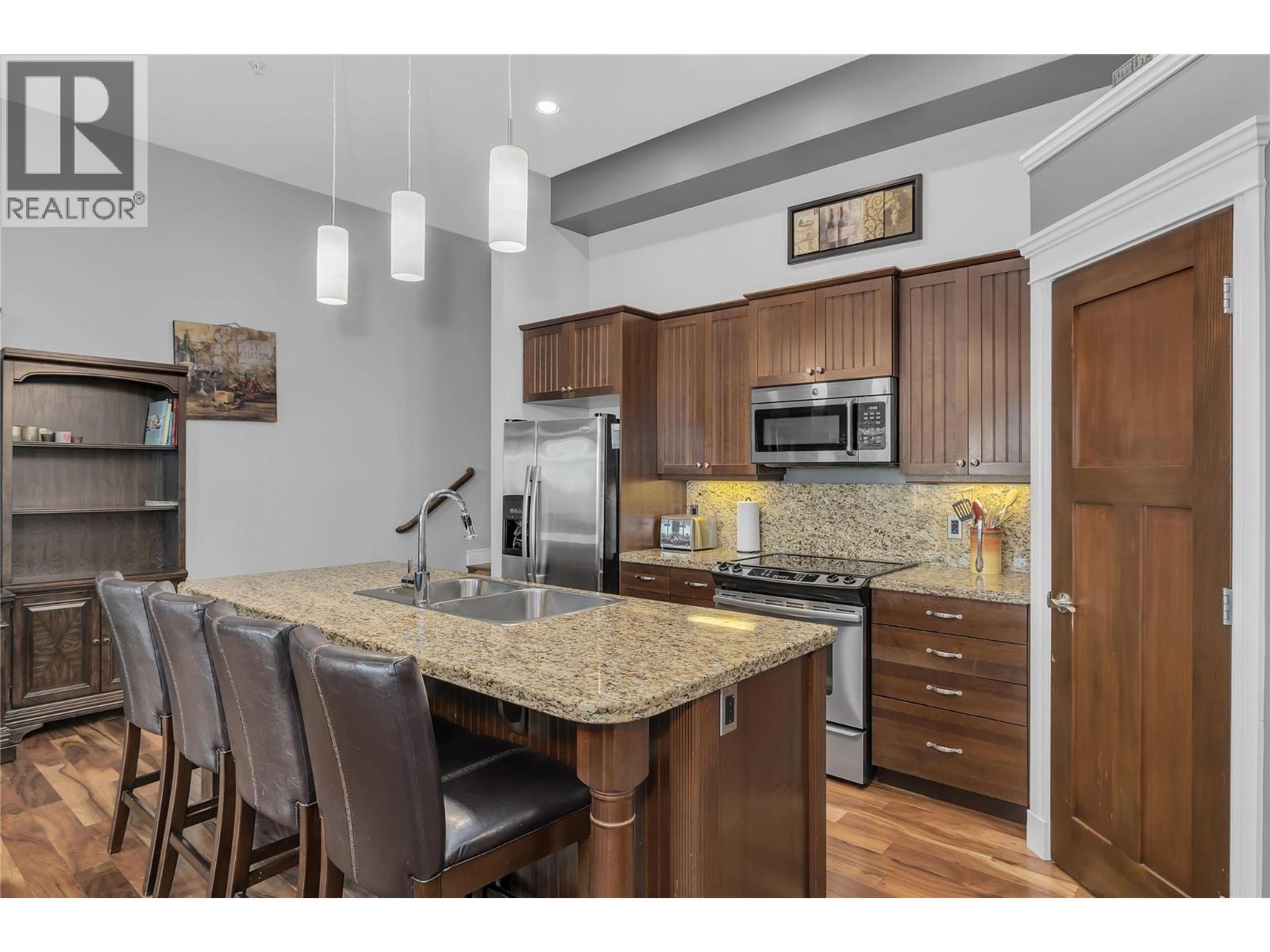 5045 Snowbird Way Unit# 5. Big White, British Columbia