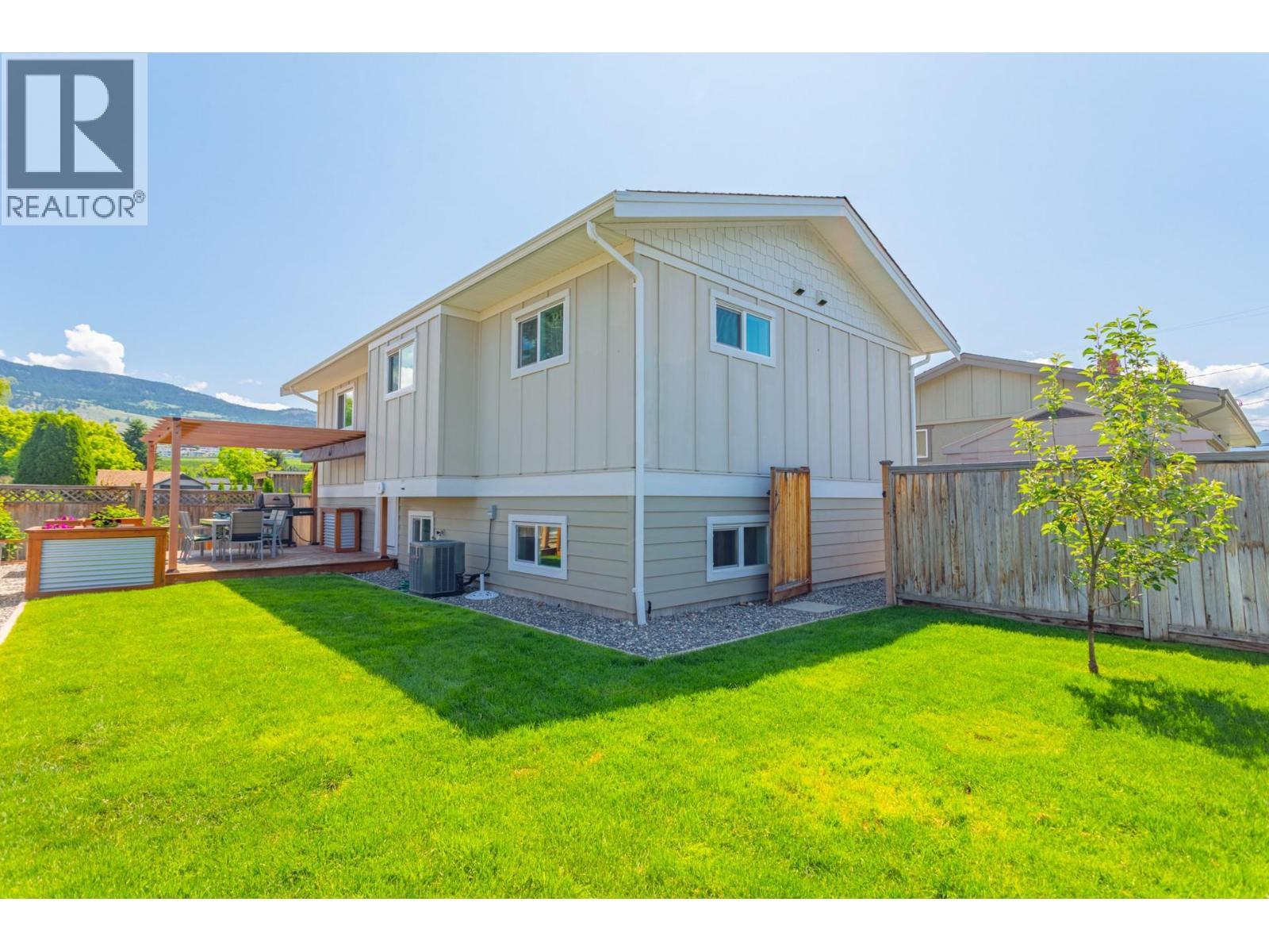 384 Hardie Road. Kelowna, British Columbia