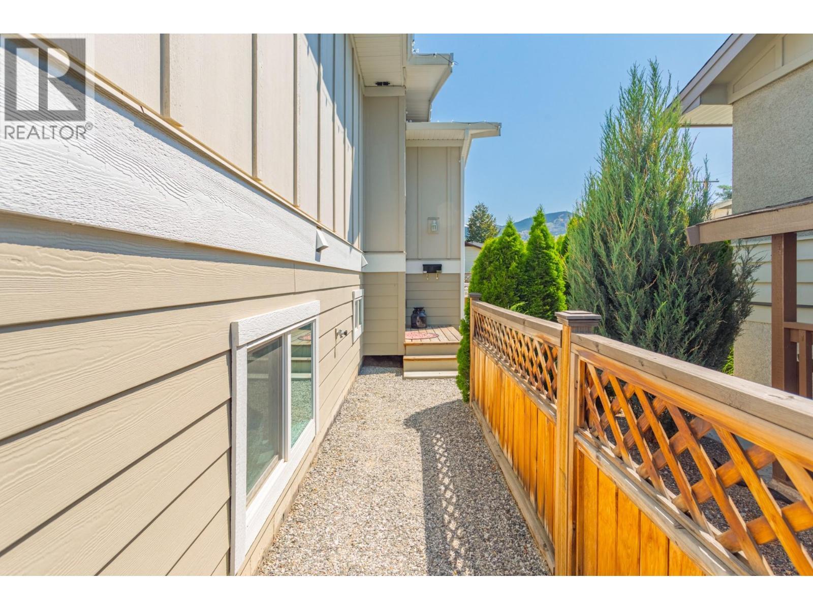 384 Hardie Road. Kelowna, British Columbia