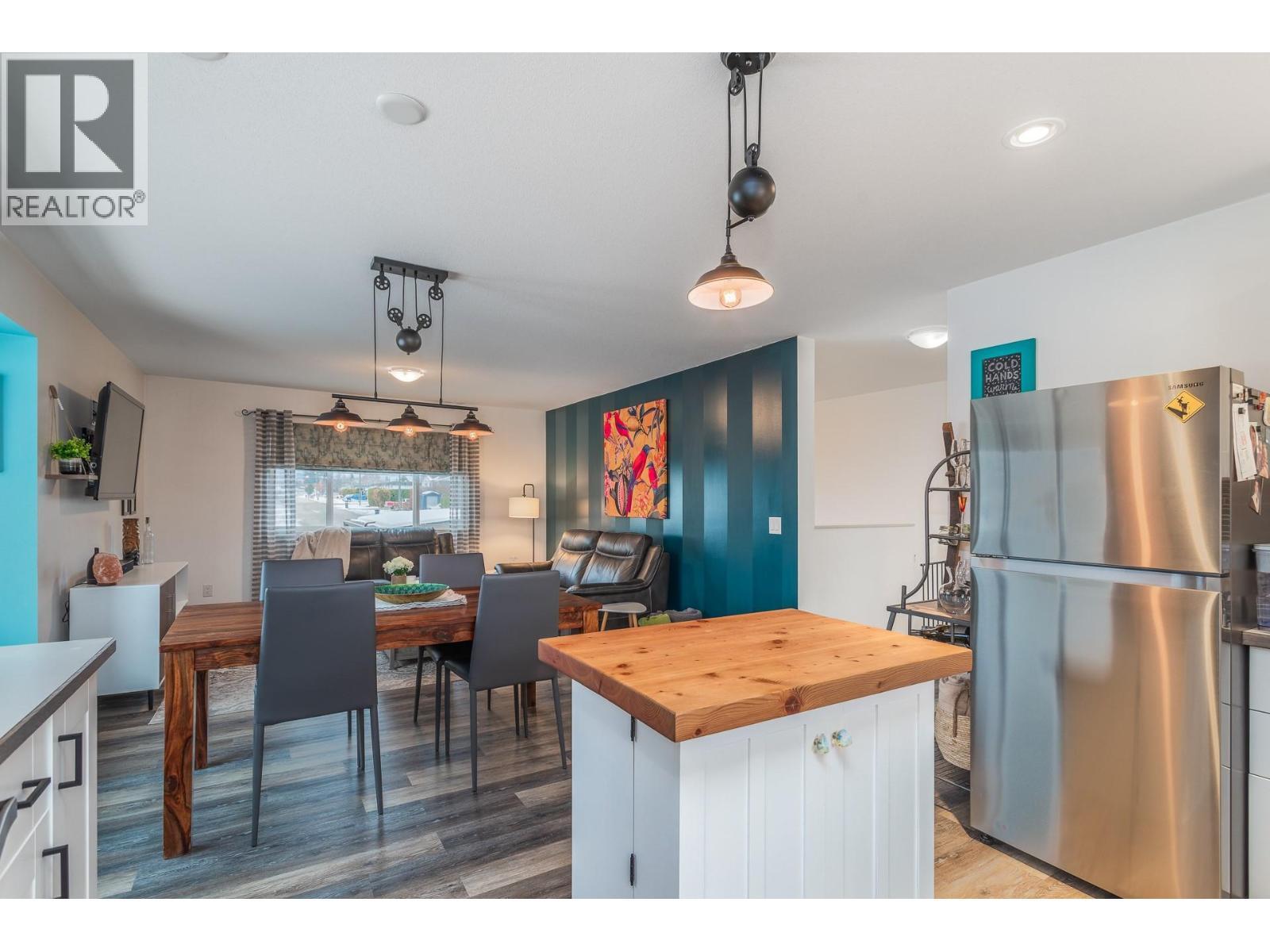 384 Hardie Road. Kelowna, British Columbia