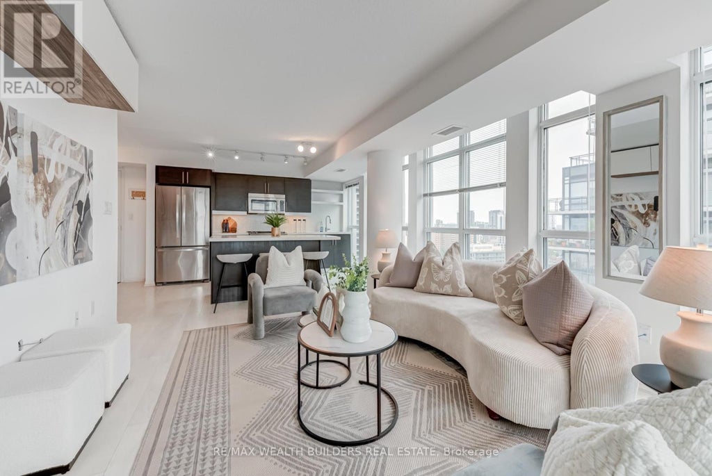 2322 - 400 Adelaide Street E, Toronto (moss Park)