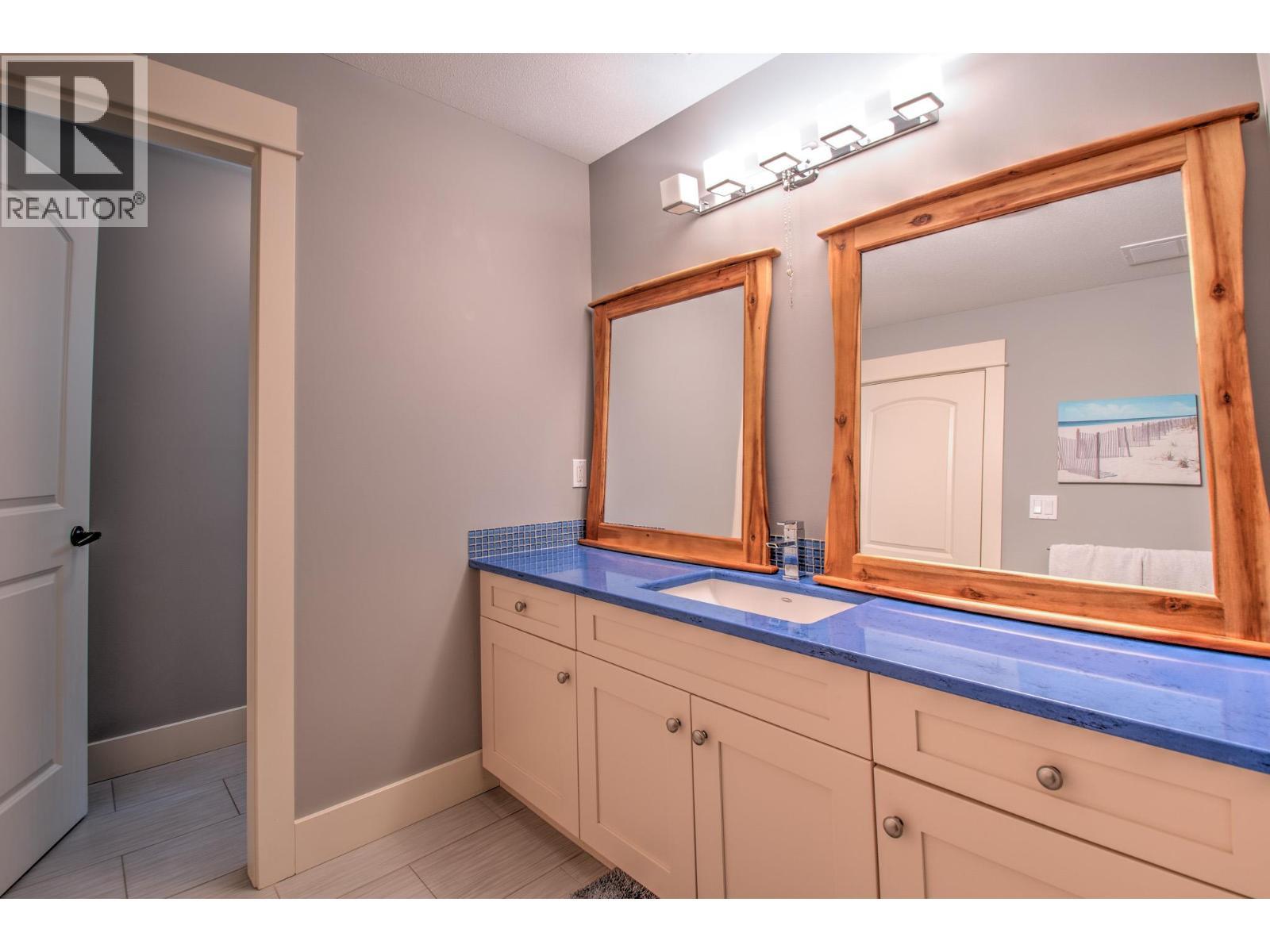 5409 Willow Drive. Vernon, British Columbia