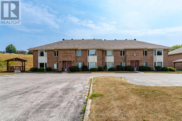 2 - 159 Church Street, Penetanguishene