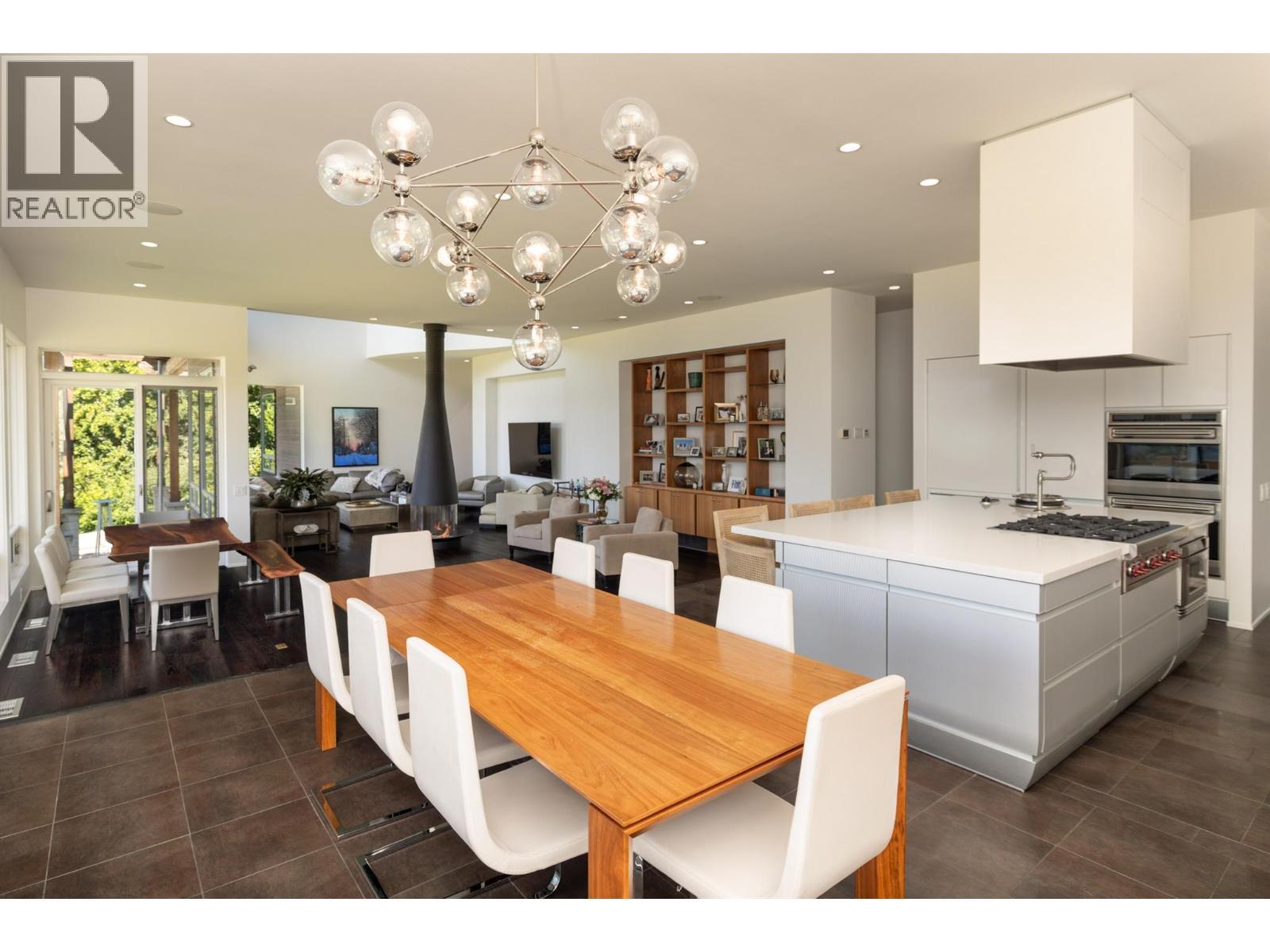 4840 Lakeshore Road. Kelowna, British Columbia