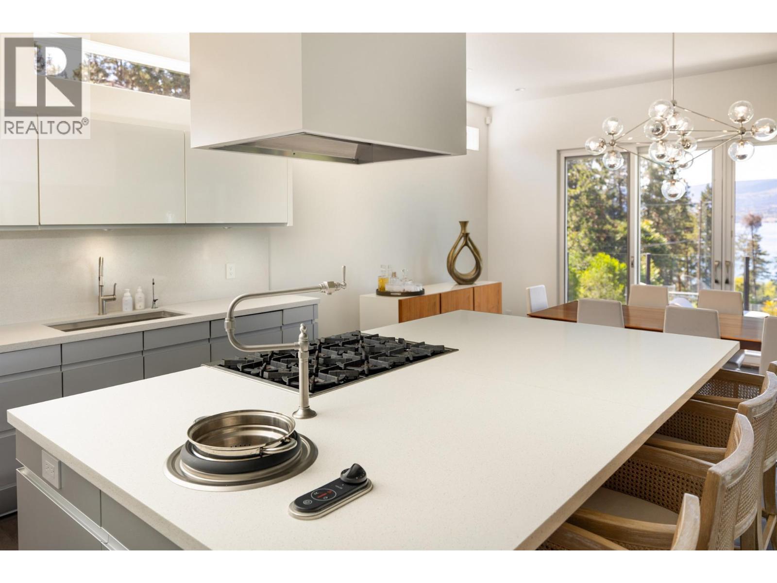 4840 Lakeshore Road. Kelowna, British Columbia