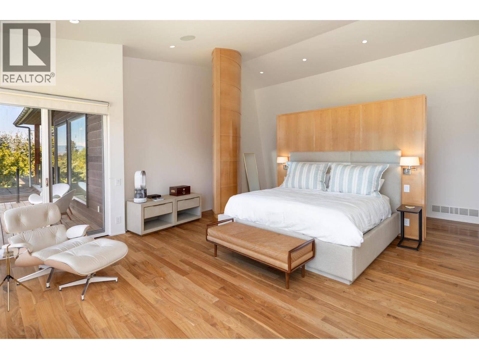 4840 Lakeshore Road. Kelowna, British Columbia