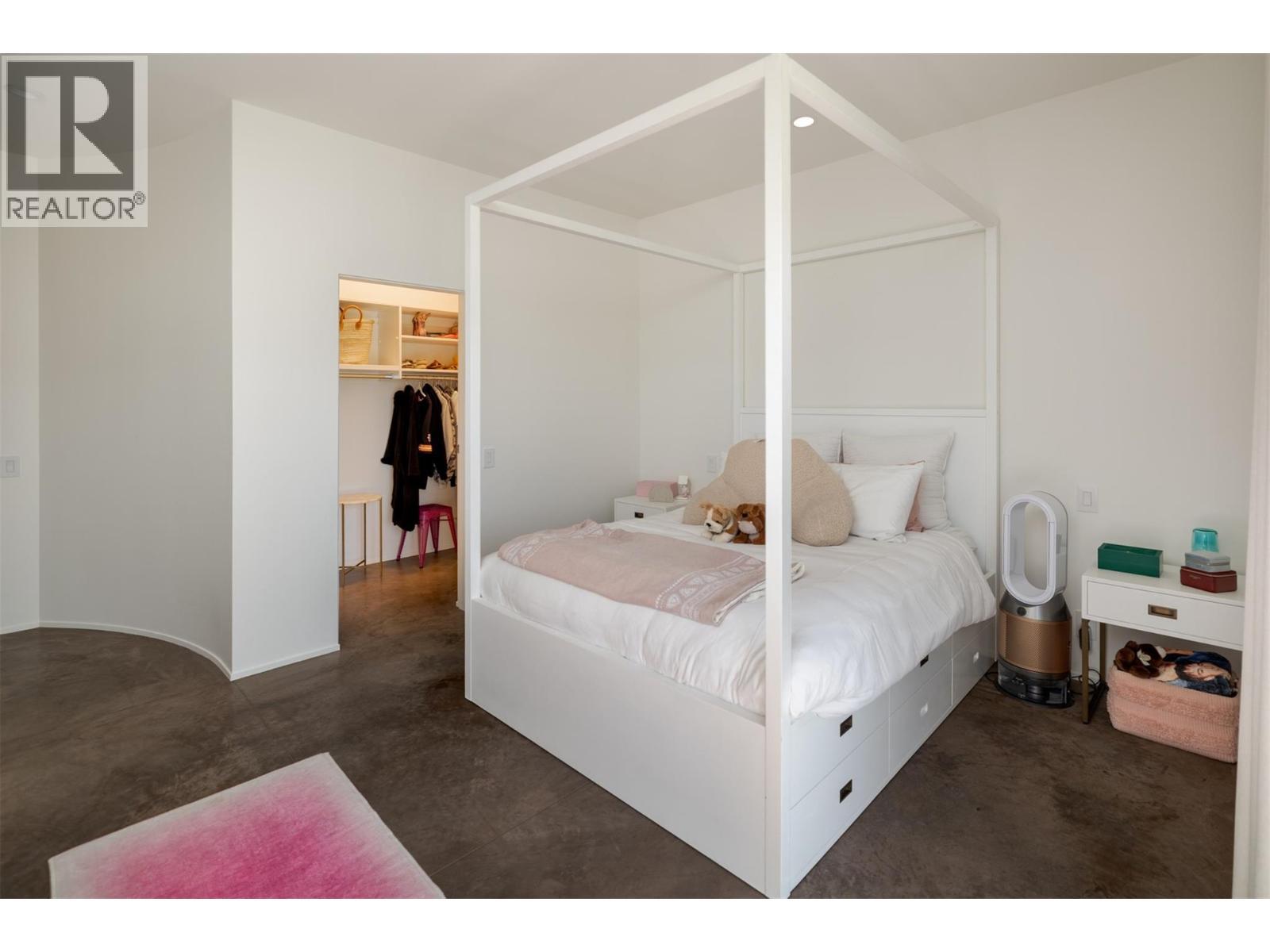 4840 Lakeshore Road. Kelowna, British Columbia