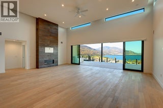 3000 Ariva Drive Unit# 3503. Kelowna, British Columbia