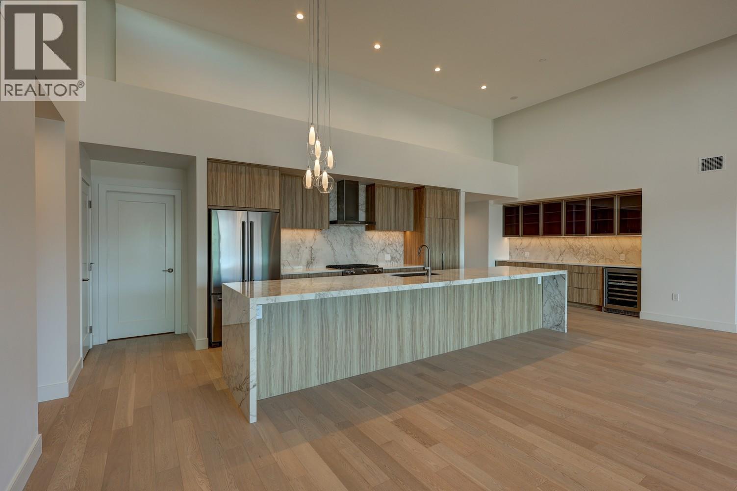 3000 Ariva Drive Unit# 3503. Kelowna, British Columbia