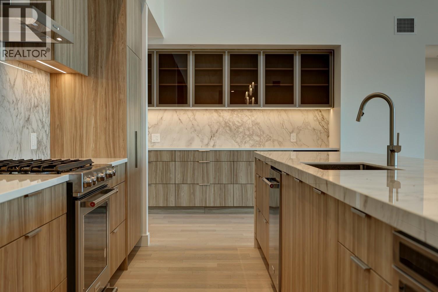 3000 Ariva Drive Unit# 3503. Kelowna, British Columbia