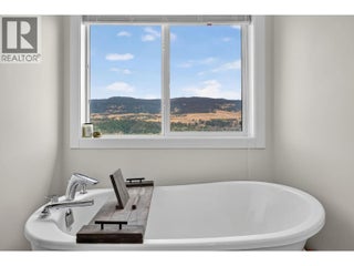 12075 Oceola Road Unit# 25. Lake Country, British Columbia