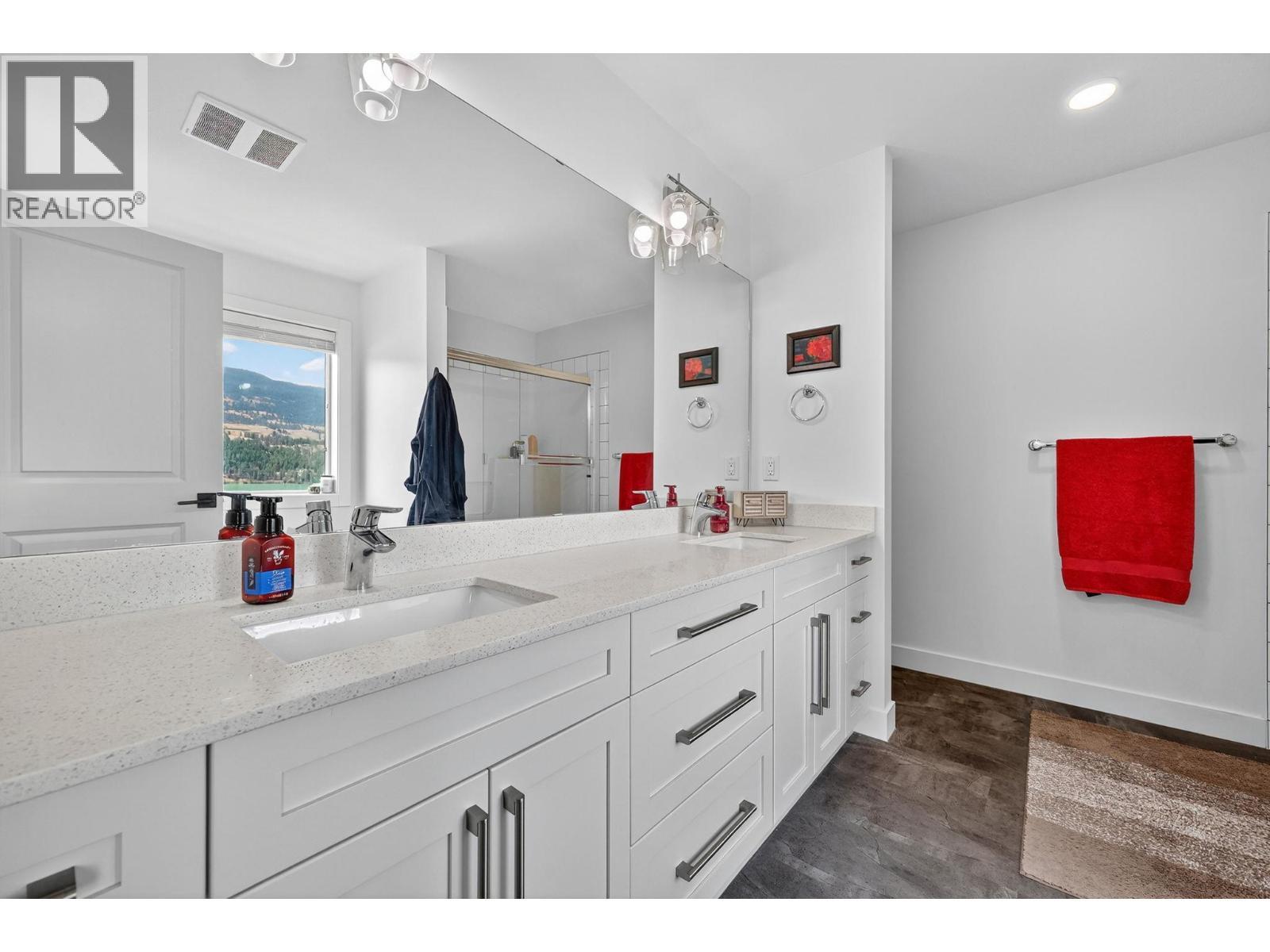 12075 Oceola Road Unit# 25. Lake Country, British Columbia