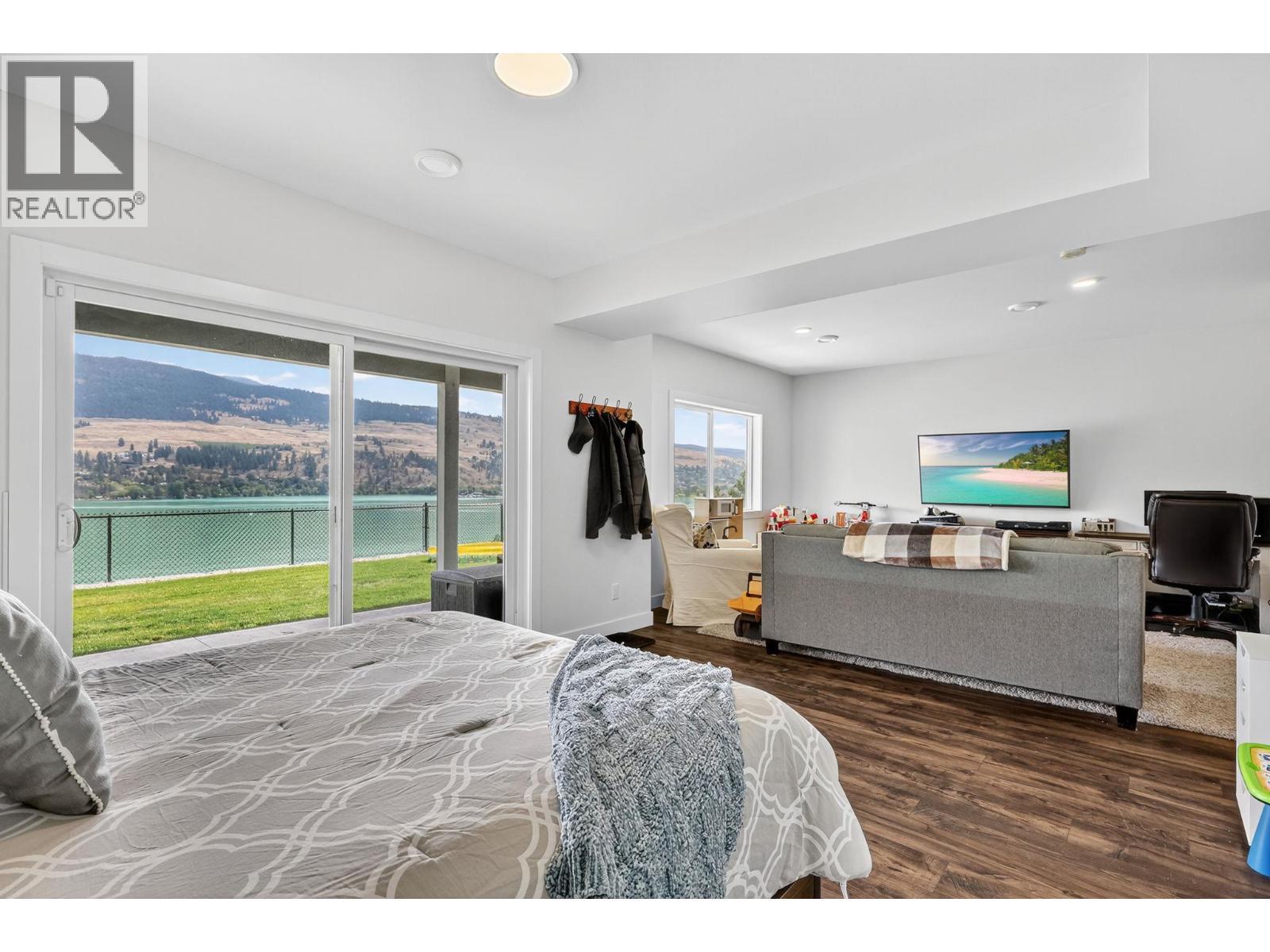 12075 Oceola Road Unit# 25. Lake Country, British Columbia