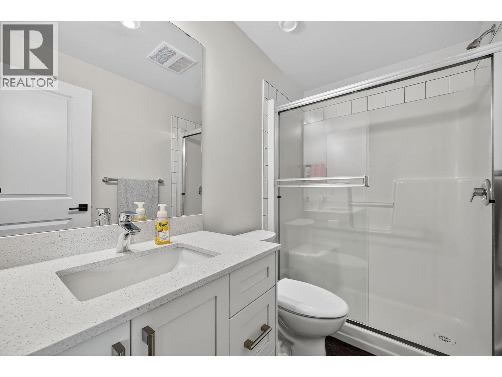 12075 Oceola Road Unit# 25. Lake Country, British Columbia