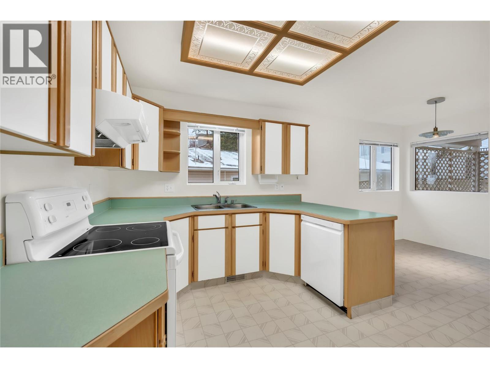 17017 Snow Avenue Unit# 24. Summerland, British Columbia