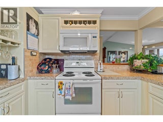 2552 Golf View Crescent. Blind Bay, British Columbia