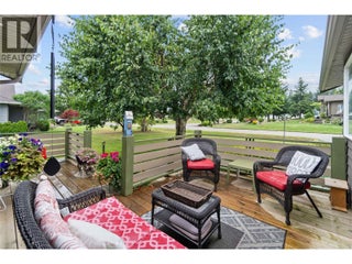 2552 Golf View Crescent. Blind Bay, British Columbia