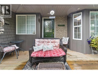 2552 Golf View Crescent. Blind Bay, British Columbia