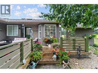 2552 Golf View Crescent. Blind Bay, British Columbia