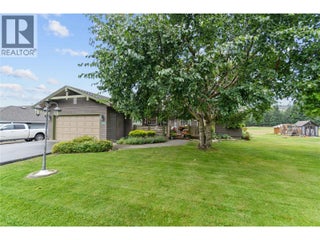 2552 Golf View Crescent. Blind Bay, British Columbia