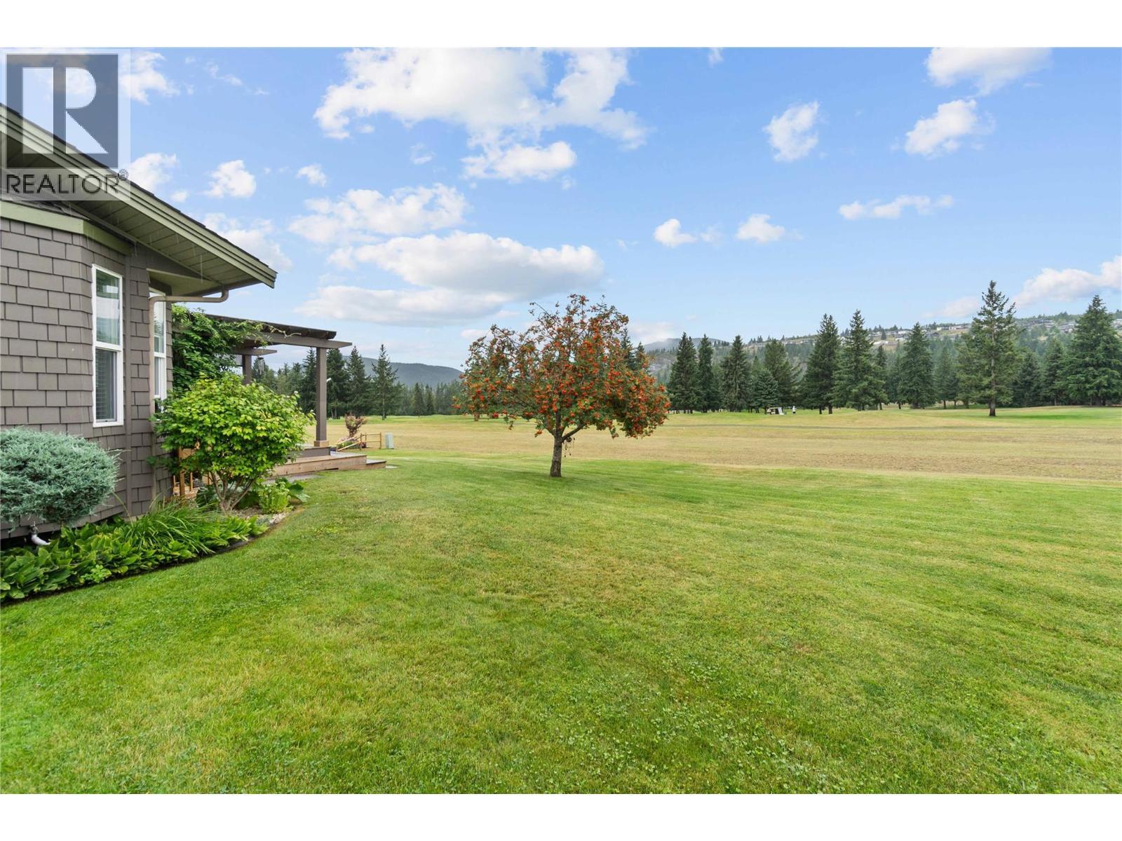 2552 Golf View Crescent. Blind Bay, British Columbia