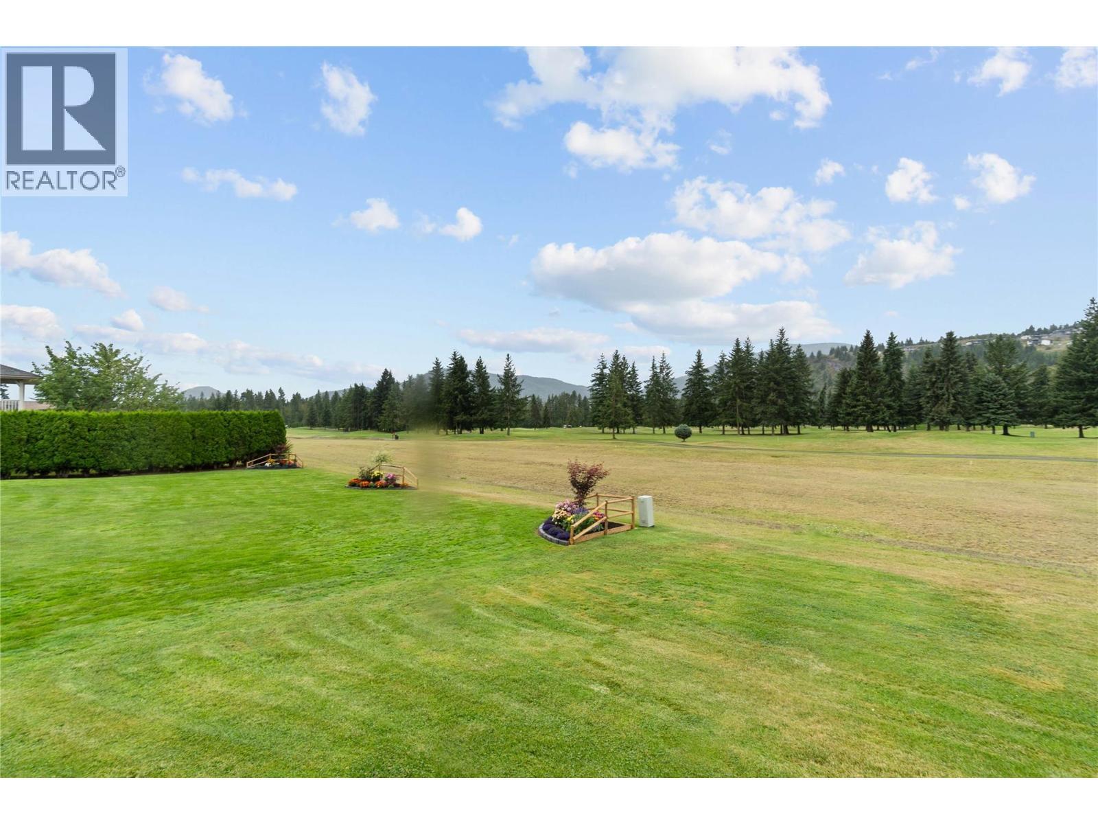 2552 Golf View Crescent. Blind Bay, British Columbia