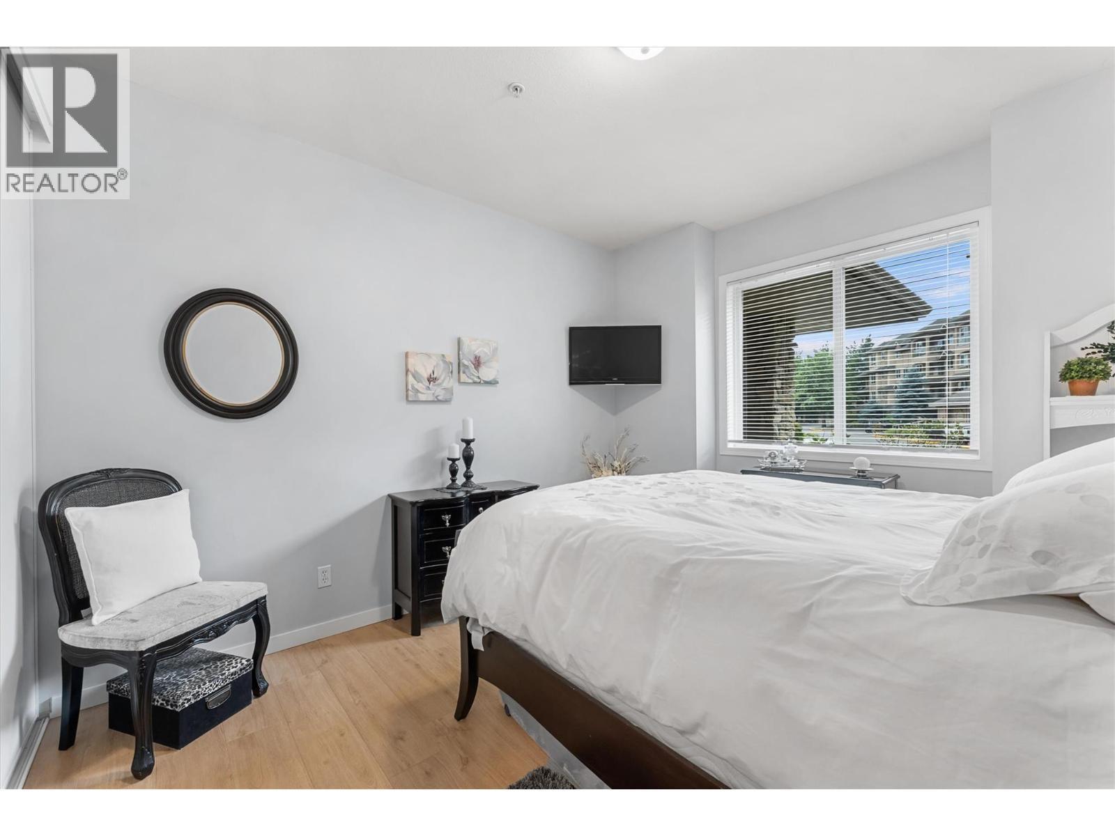 1962 Enterprise Way Unit# 113. Kelowna, British Columbia